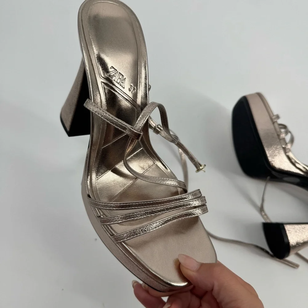NEW Zara Bronze Metallic Block Heels